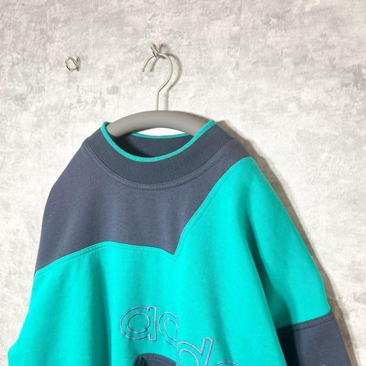 【最高配色】アディダス スウェット 80s 銀タグ ロゴ刺繍 ゆるだぼ 美品