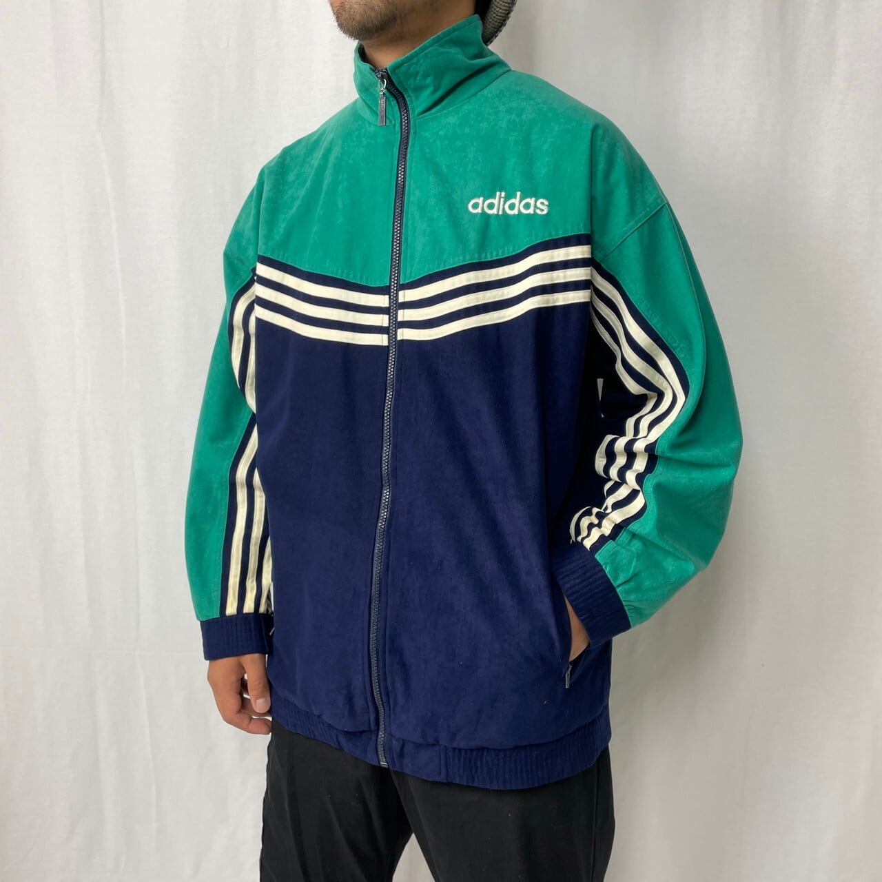 90年代 adidas アディダス ベロア 切り替え ジャージ トラックジャケット メンズXL相当 古着 90s ヴィンテージ ビンテージ ネイビー  ライトグリーン 紺色 緑色 サイドライン【ジャージ・トラックジャケット】 | cave 古着屋【公式】古着通販サイト