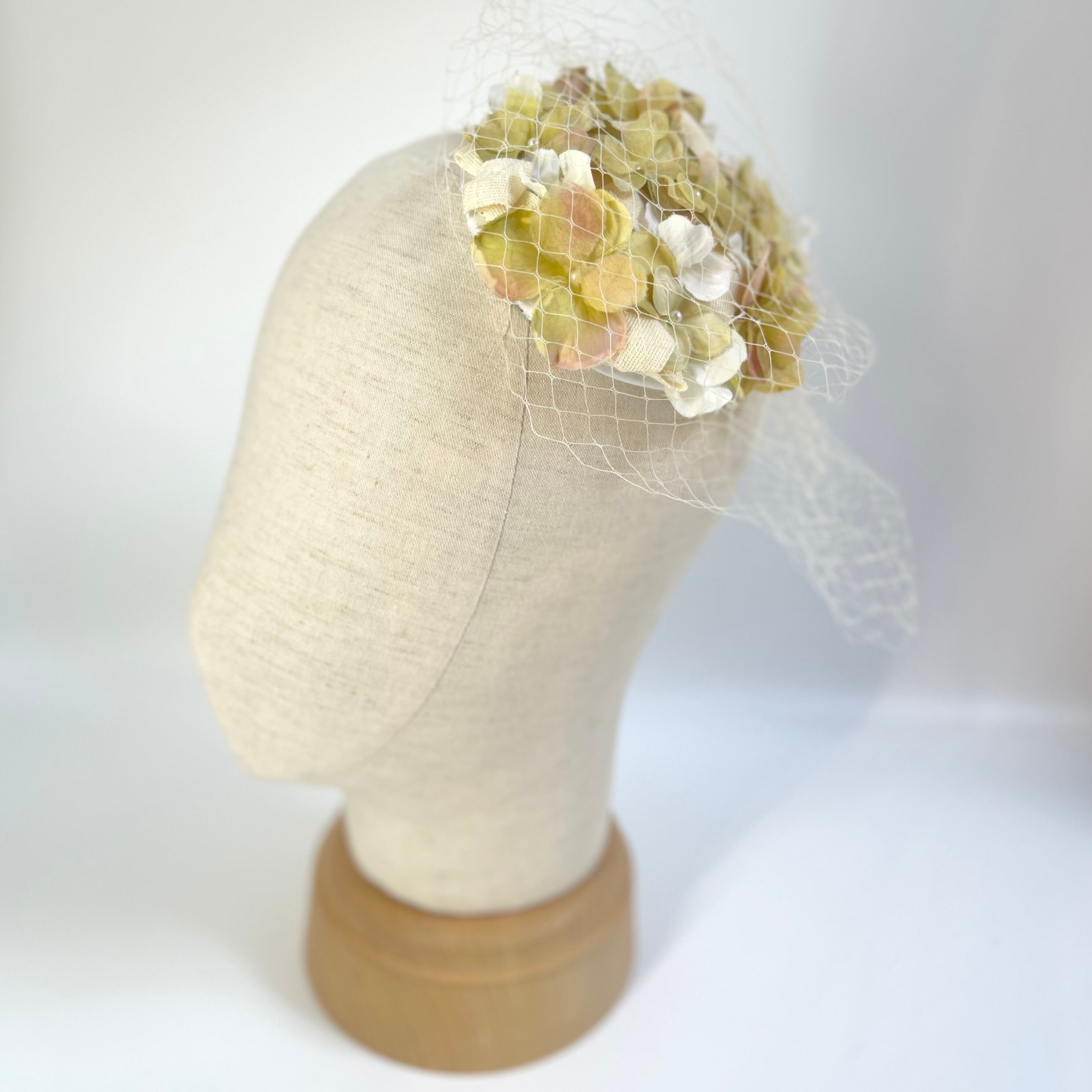 木の実のガーランド(グリーン系） | クロカンブッシュ / Croque en Bouche