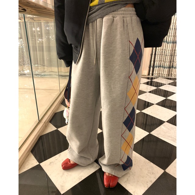 side argyle pattern sweatpants　J00179