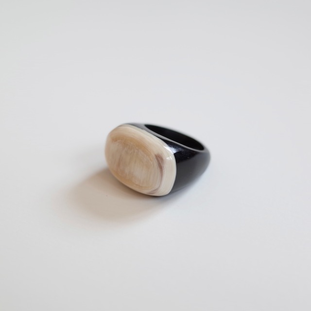 Buffalo horn oval ring