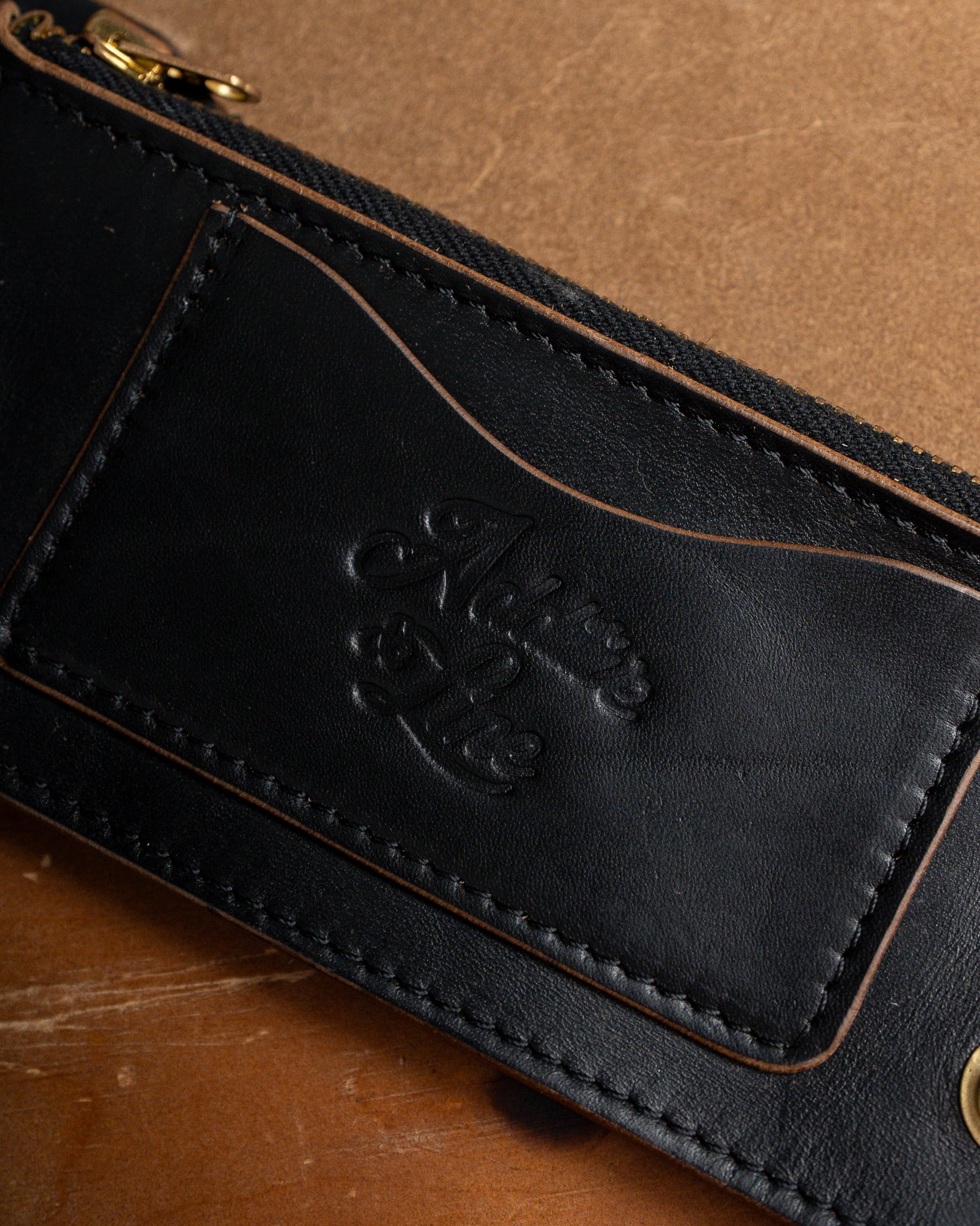 Additive and Line】Tracker Wallet TW-004 Maryam Horse Butt 3層