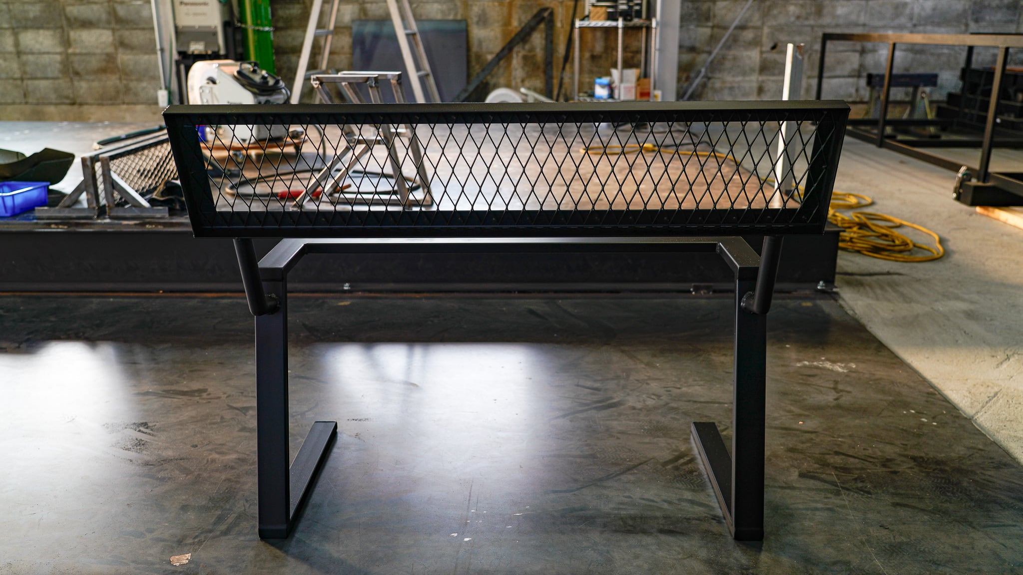 アイアンベンチ | ferro industrial furniture