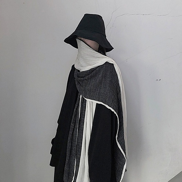 Monochrome fringe crinkle shawl C0126