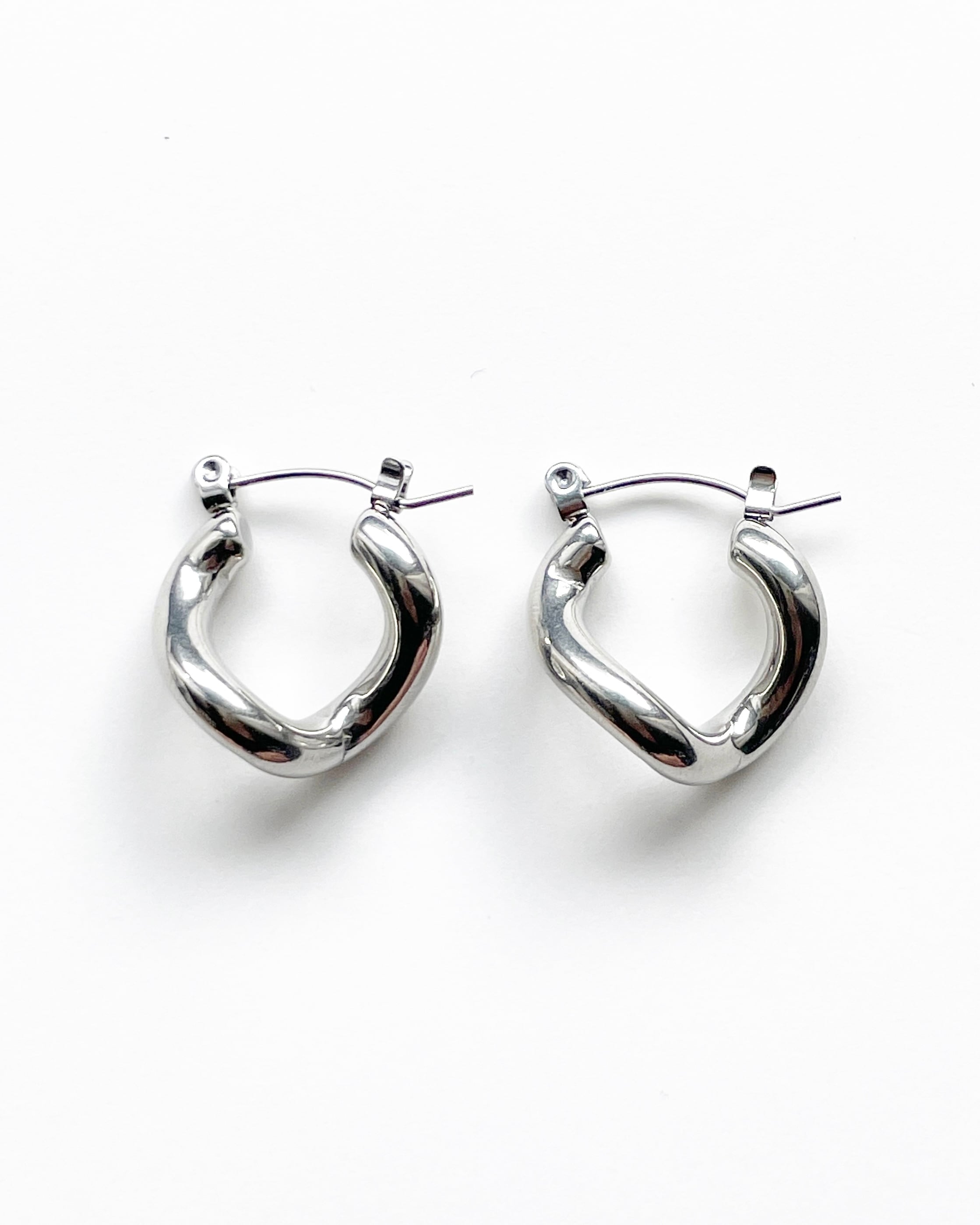 Twist hoop pierce -Silver-【アレルギー対応】