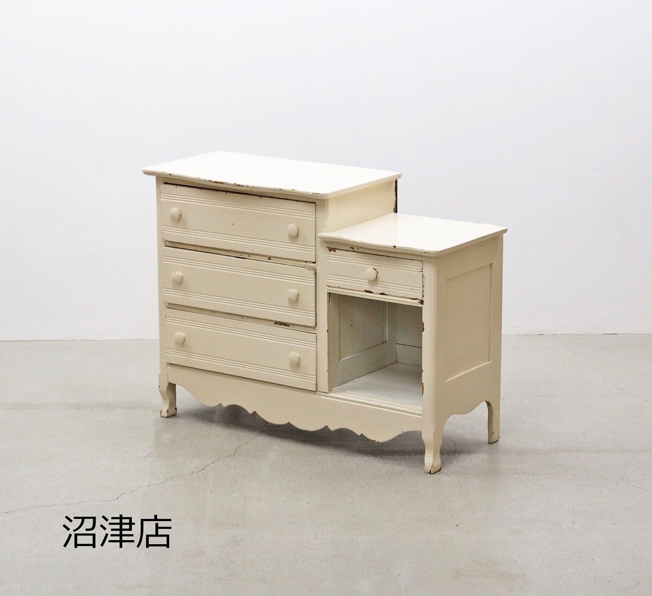 【沼津店】ヴィンテージ ホワイト ペイント クラシカル サイドボード キャビネット チェスト 収納 PIT02048