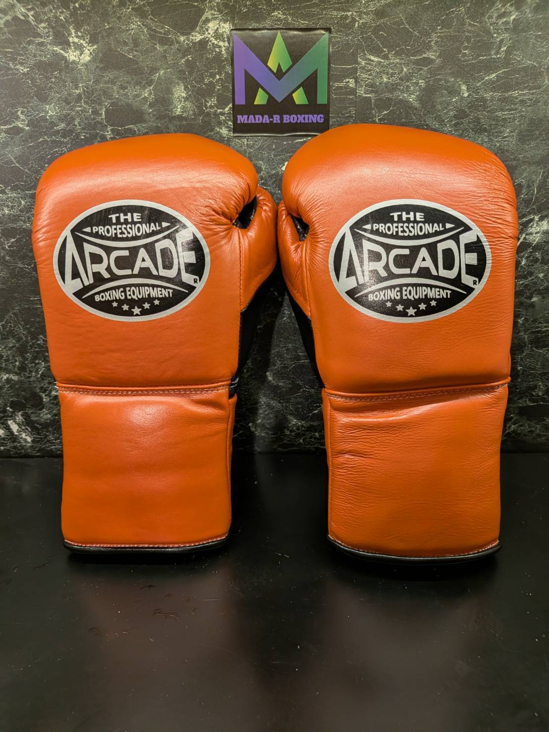 PROタイプ 10・12ozグローブ | MADA-R ＆ ARCADE JAPAN