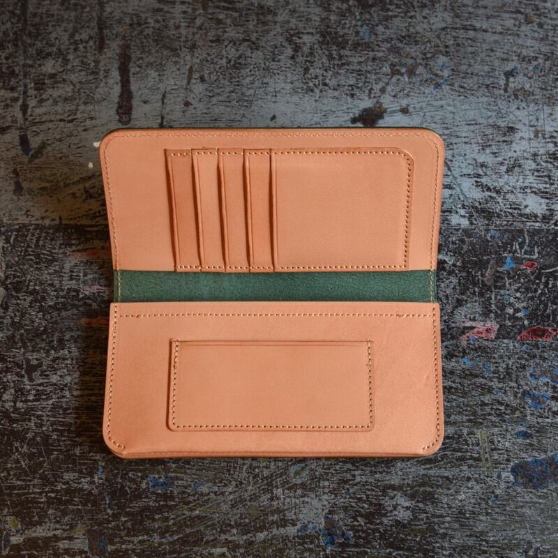 Middle Leather Wallet ミドルウォレット留め革無し 【公式