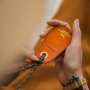 Vintage Genuine Leather Tag Necklace / ヴィンテージ 本革 レザー タグ ネックレス