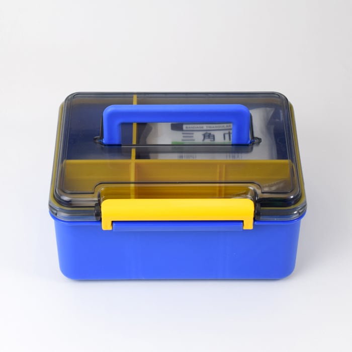 応急手当用品9点セット 防滴・耐衝撃救急箱 【送料無料】 | First Aid