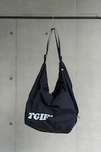 〈TGIF〉REFLECTIVE LOGO NYLON ROLLIN' SHOULDER BAG