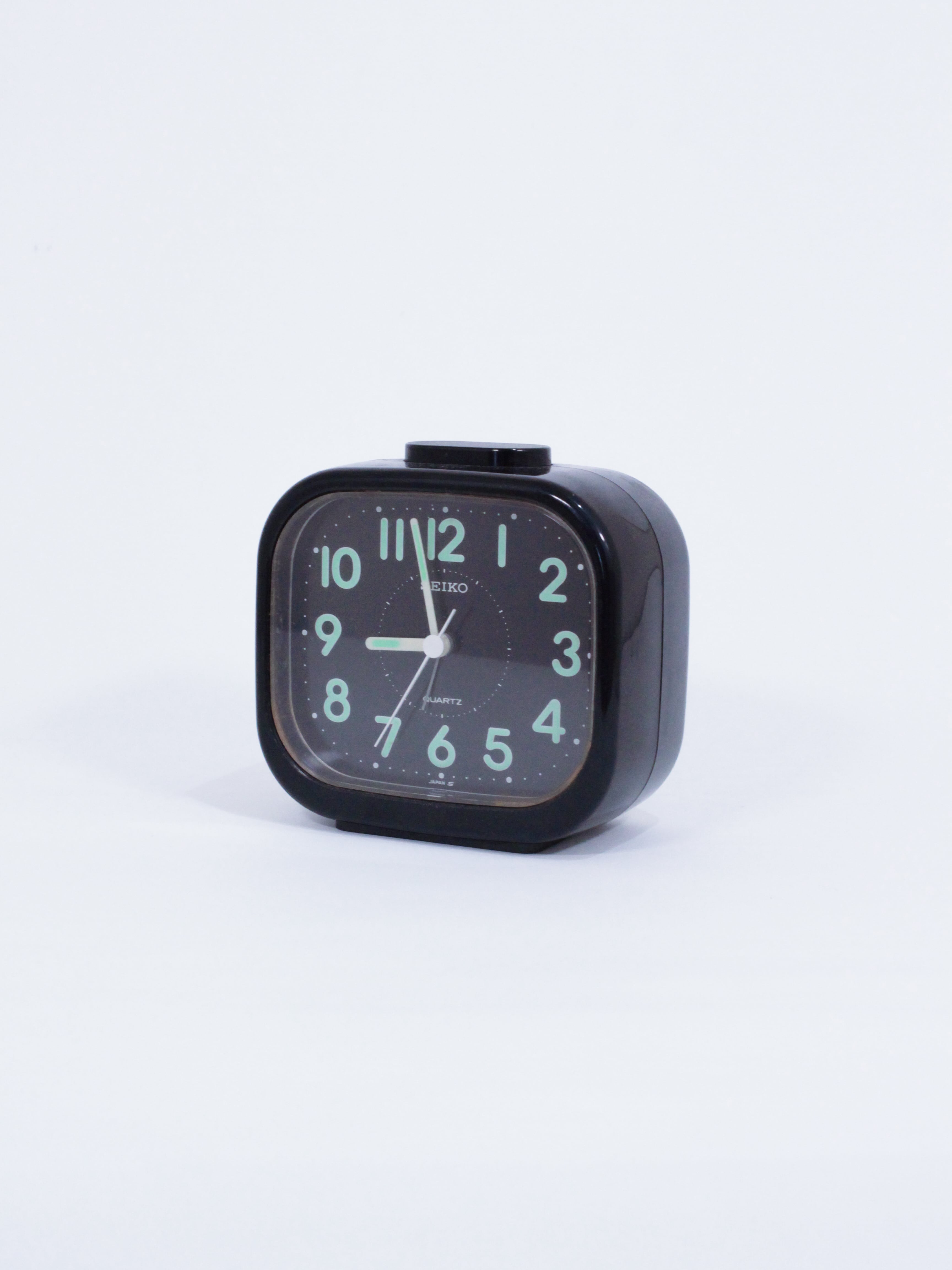 Retro Black Desk Clock