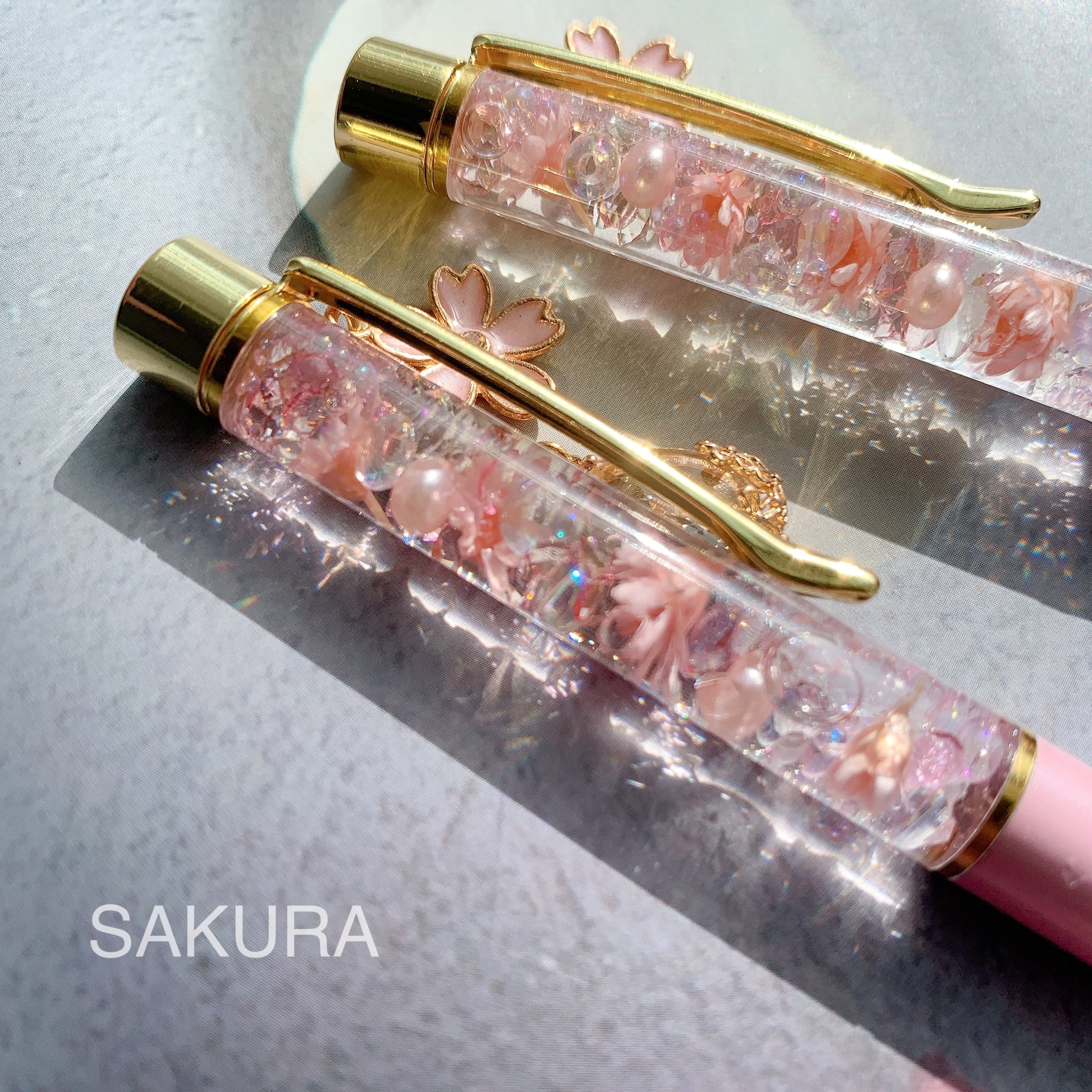 桜の恋するハーバリウムボールペン チャーム / 替え芯付き SAKURA