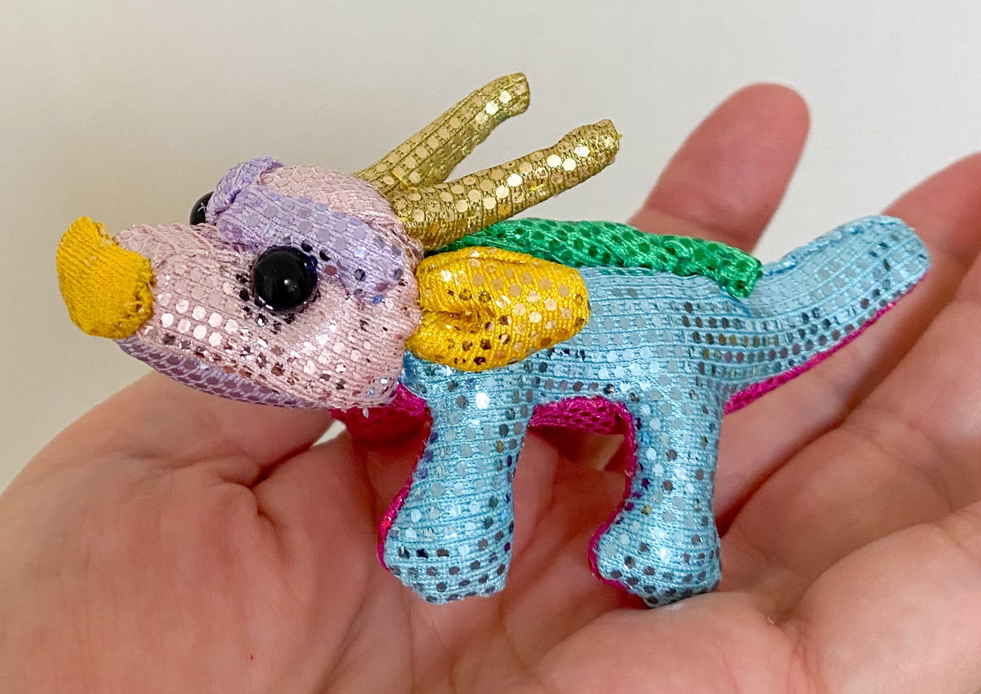 七色の小さい龍神さまのぬいぐるみ | つくもぐるみの社