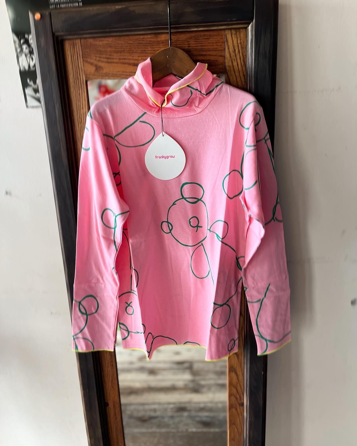 frankygrow MINORITY BROUSE ブラックブラウス frankygrow MINORITY