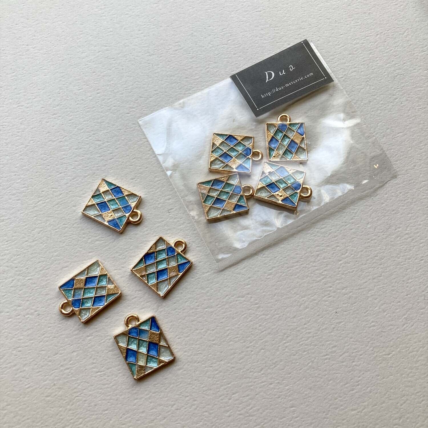 格子柄カラフル四角メタルチャームパック（4p） | Dua-アクセサリー