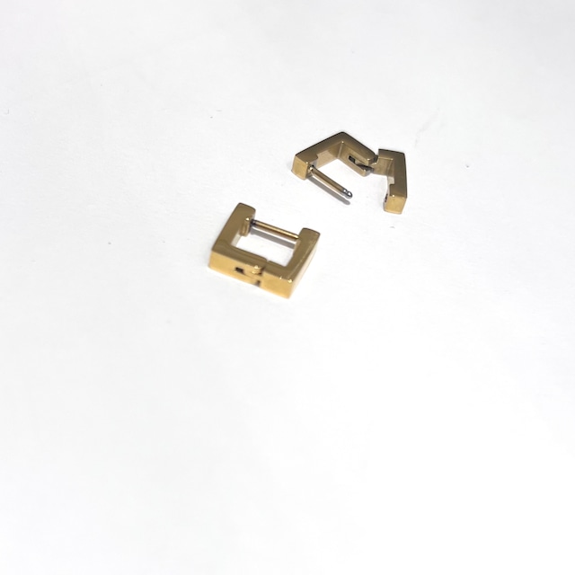 22a–F05［stainless square pierce］