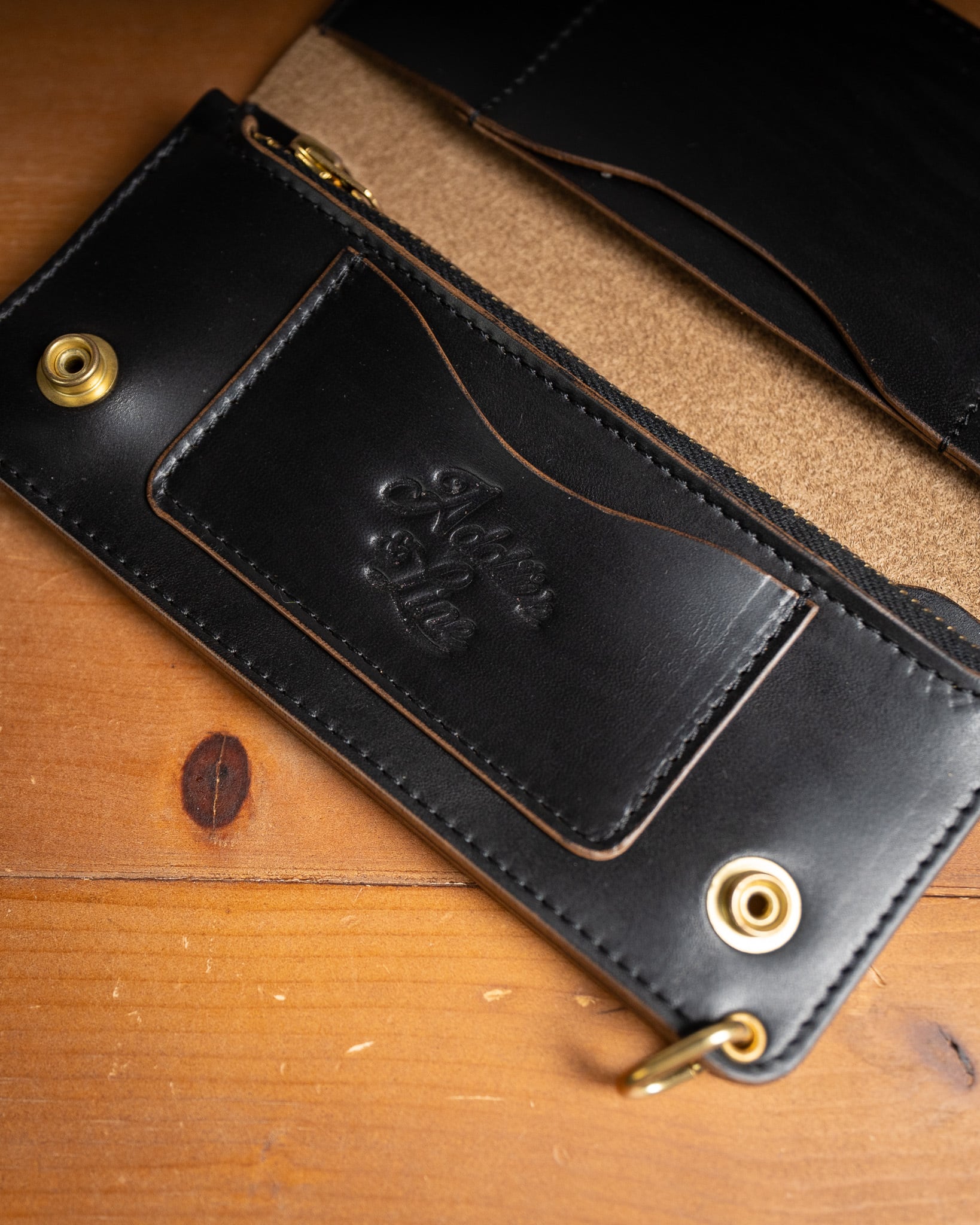 Additive and Line】Tracker Wallet TW-006 Maryam Horse Butt 2層1層