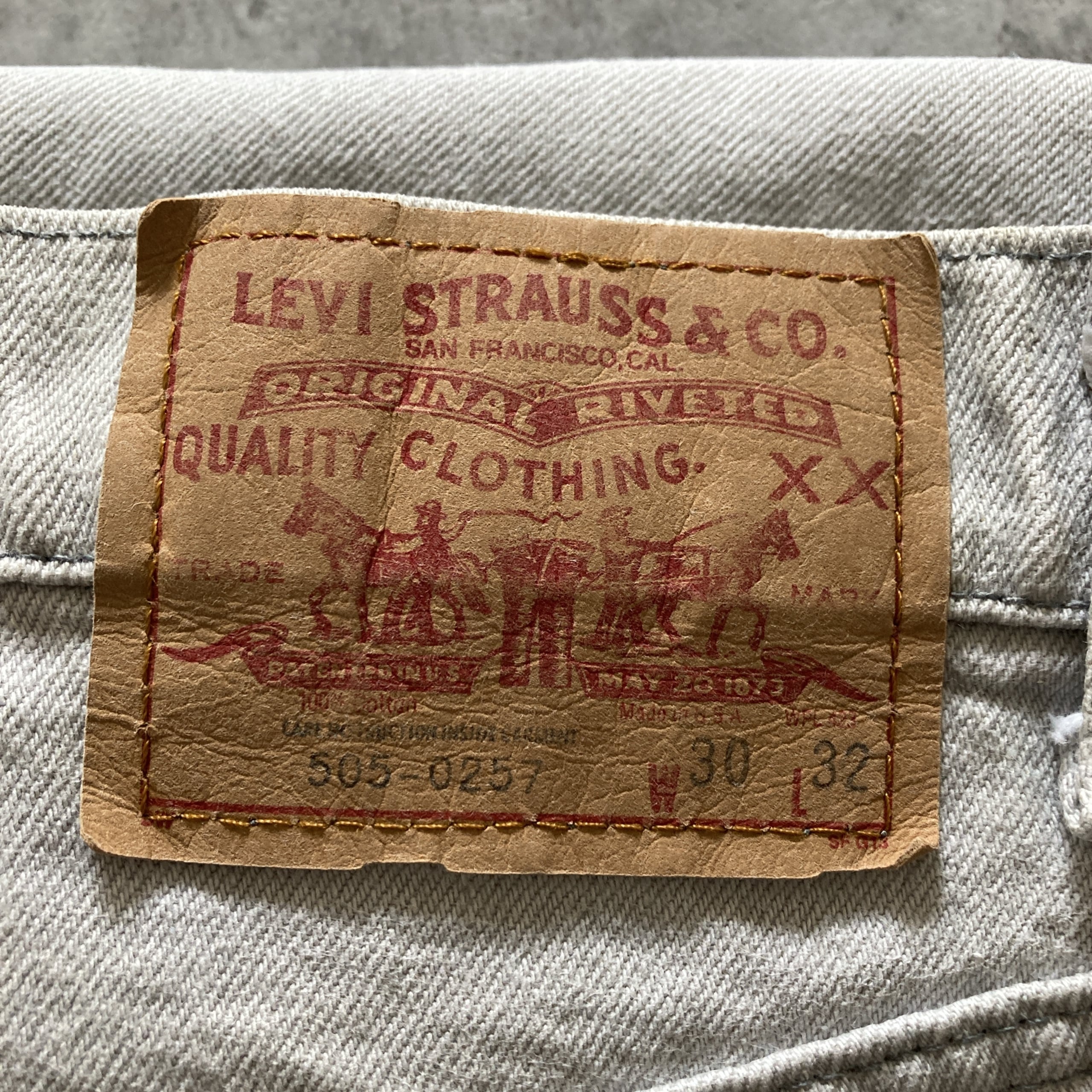 W30 L32】80's US.Levis 505 リーバイス ノックスビル工場(532) ボタン