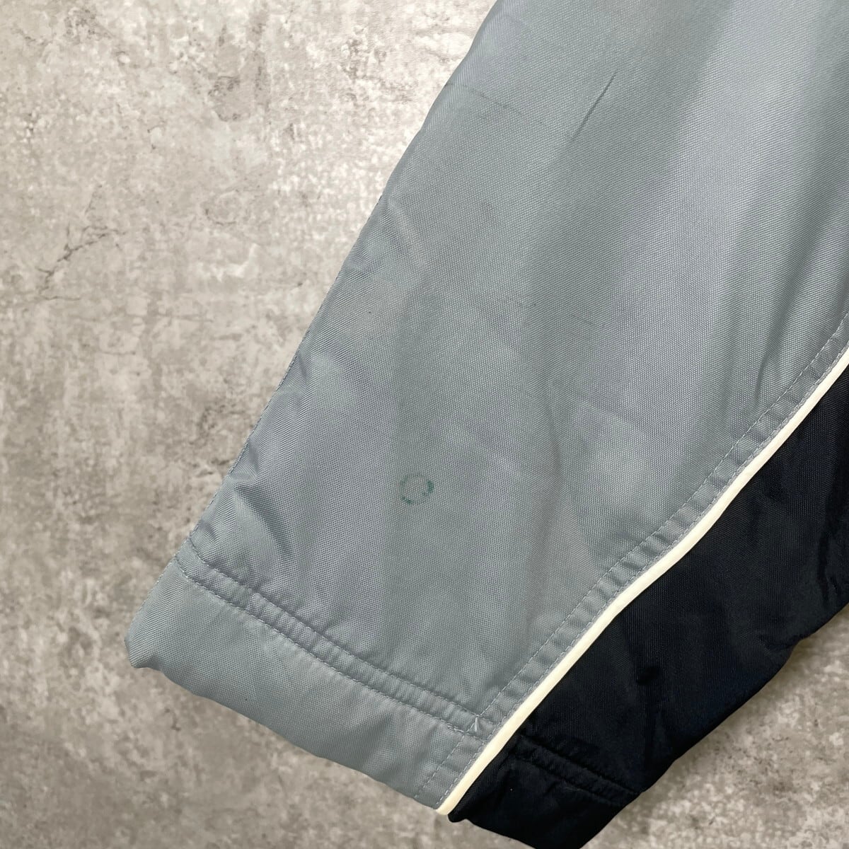 00年代 adidas アディダス ナイロンジャケット 中綿入り メンズL相当