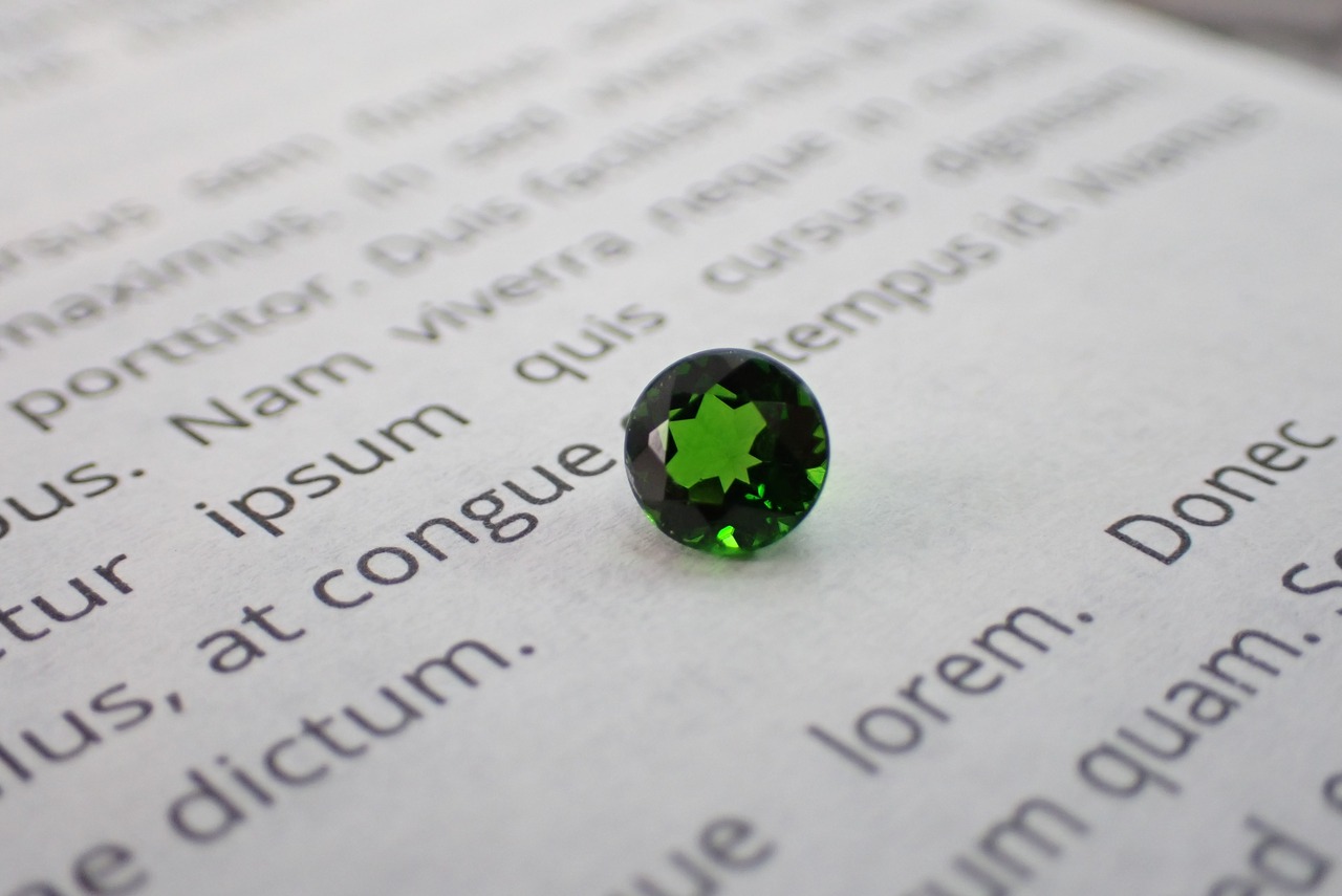 クロムダイオプサイト　0.60ct　[C3‐465]