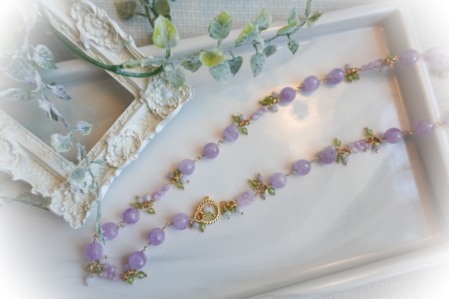 《春のパープル》ラベンダージェイド（翡翠）春色ネックレス