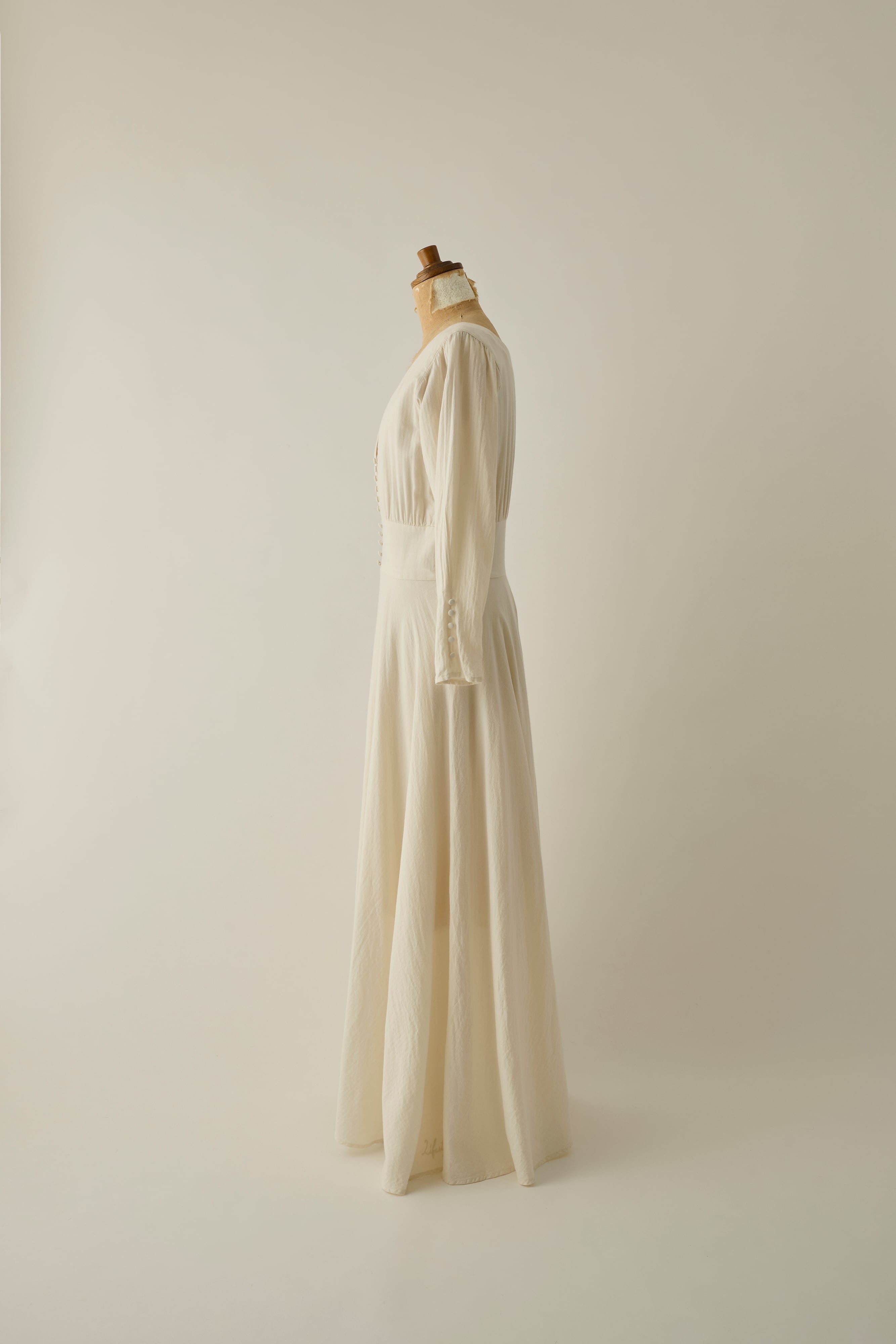 LIFESTYLIST️ Calm Dress shiro｜ワンピース 