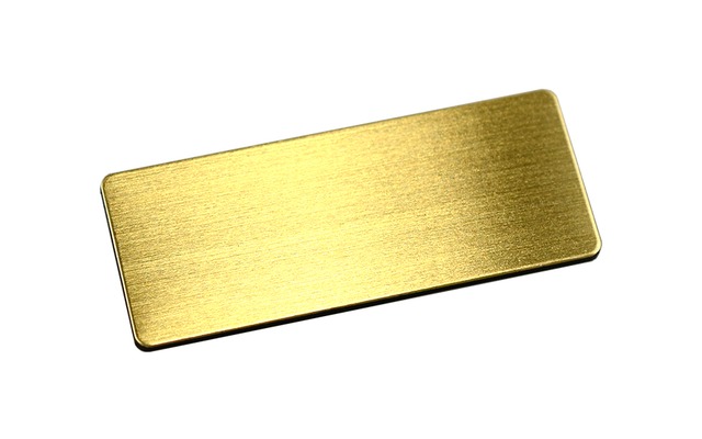 金属無地名札（真鍮-金タイプ）50×20ミリ　安全ピン留め具