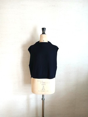 【Shiratakaknitichi】地球にやさしい♡なめらかタッチのボトルネックベスト　ネイビー