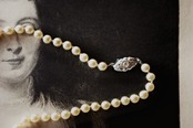 フランスヴィンテージ ガラス真珠と銀の目と首飾り