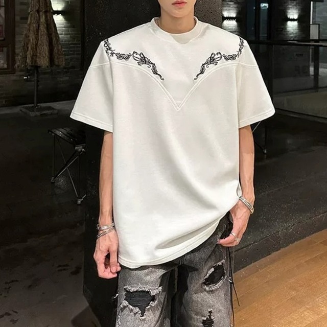 アラベスク刺繍ヨークデザインTシャツ 2カラー D12419