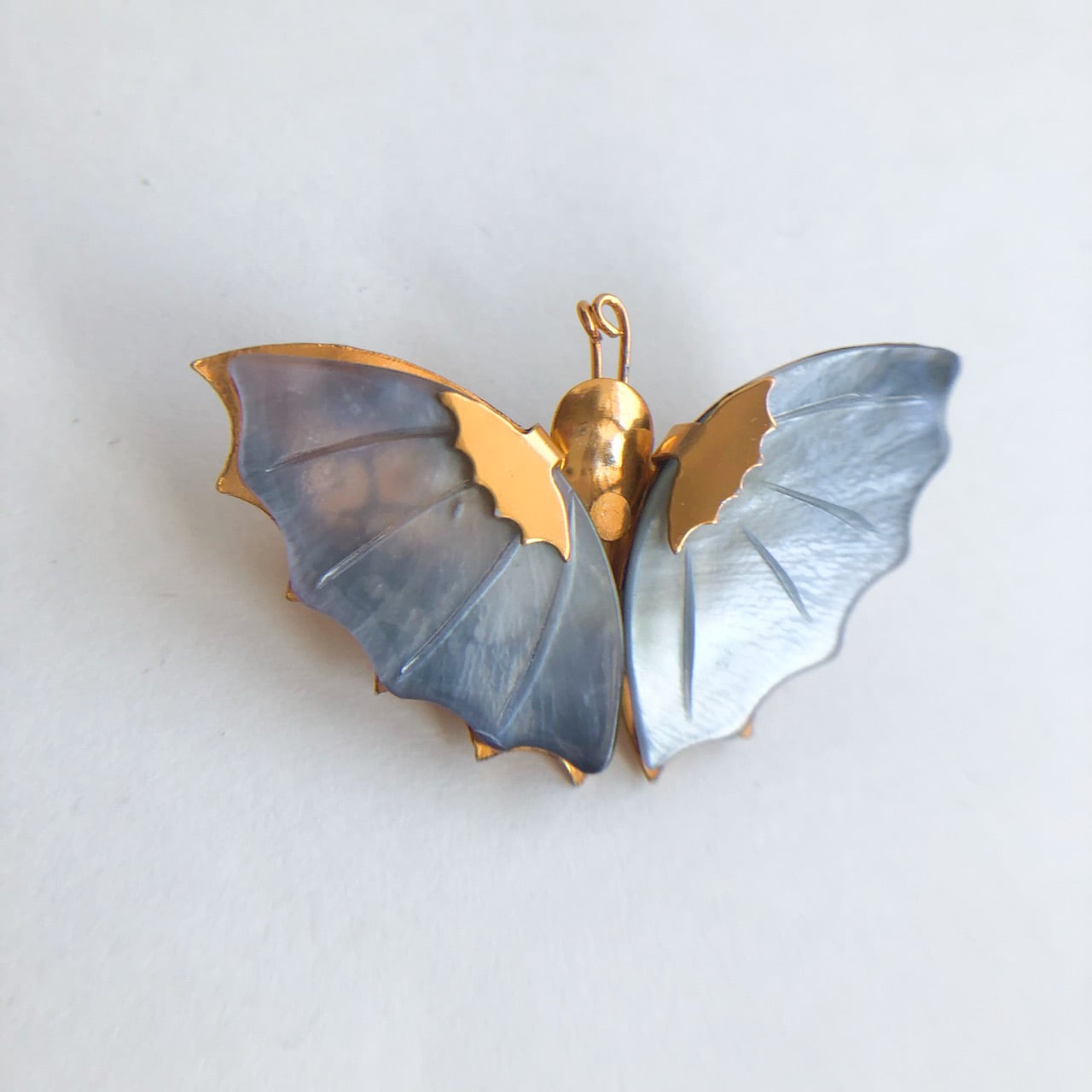 shell butterfly brooch[b-383] ヴィンテージブローチ | LEO VINTAGE
