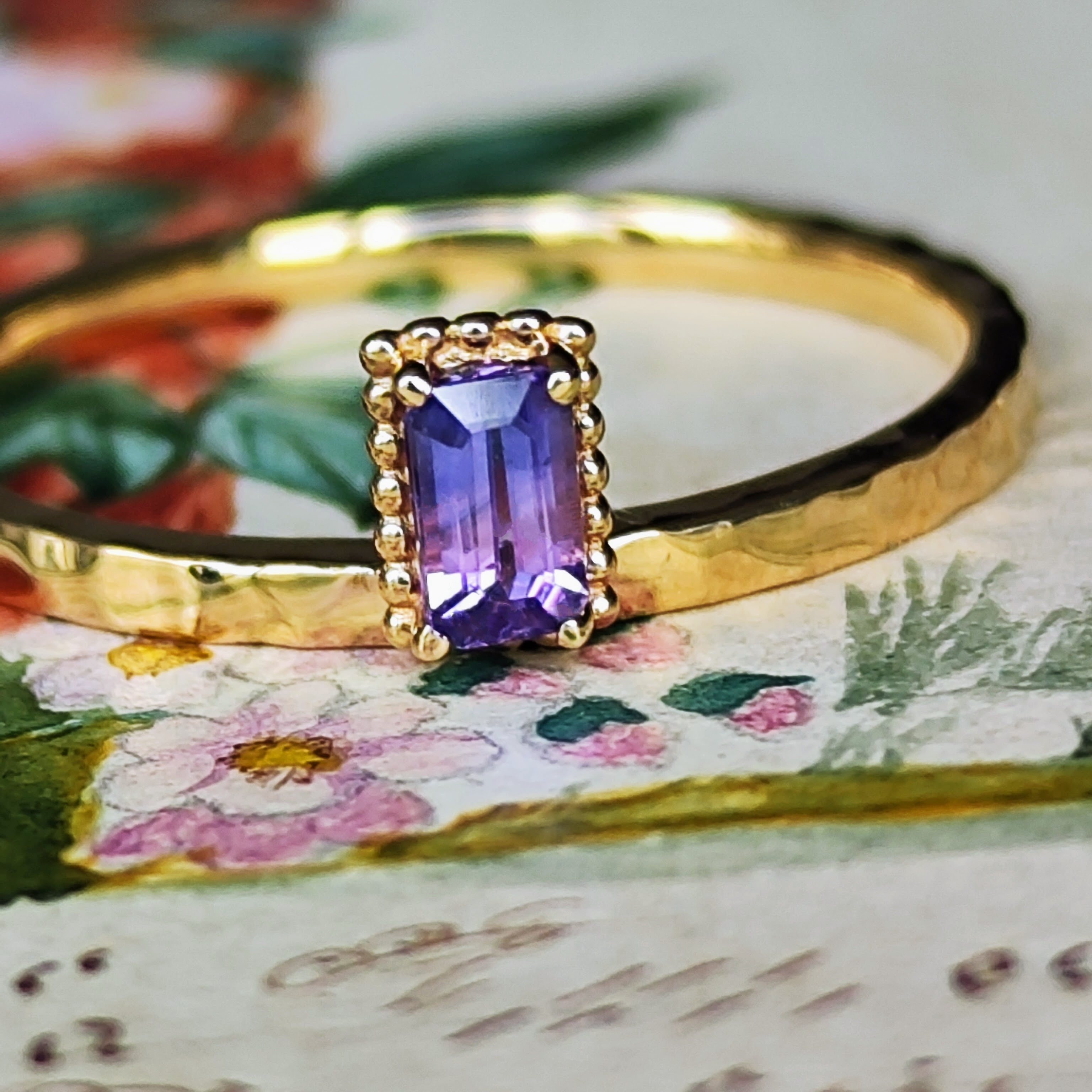 宝石鑑別書付　天然サファイア・天然ダイヤモンド付 腕時計 電池交換要 宝石鑑別書付 天然サファイア・天然ダイヤモンド付 腕時計 電池交換要