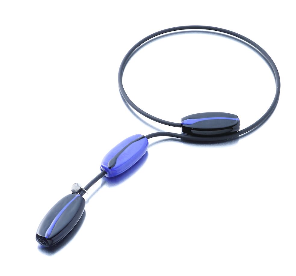 【Why?(ホワイ?)】 ネックレス (ブルー&ブラック)