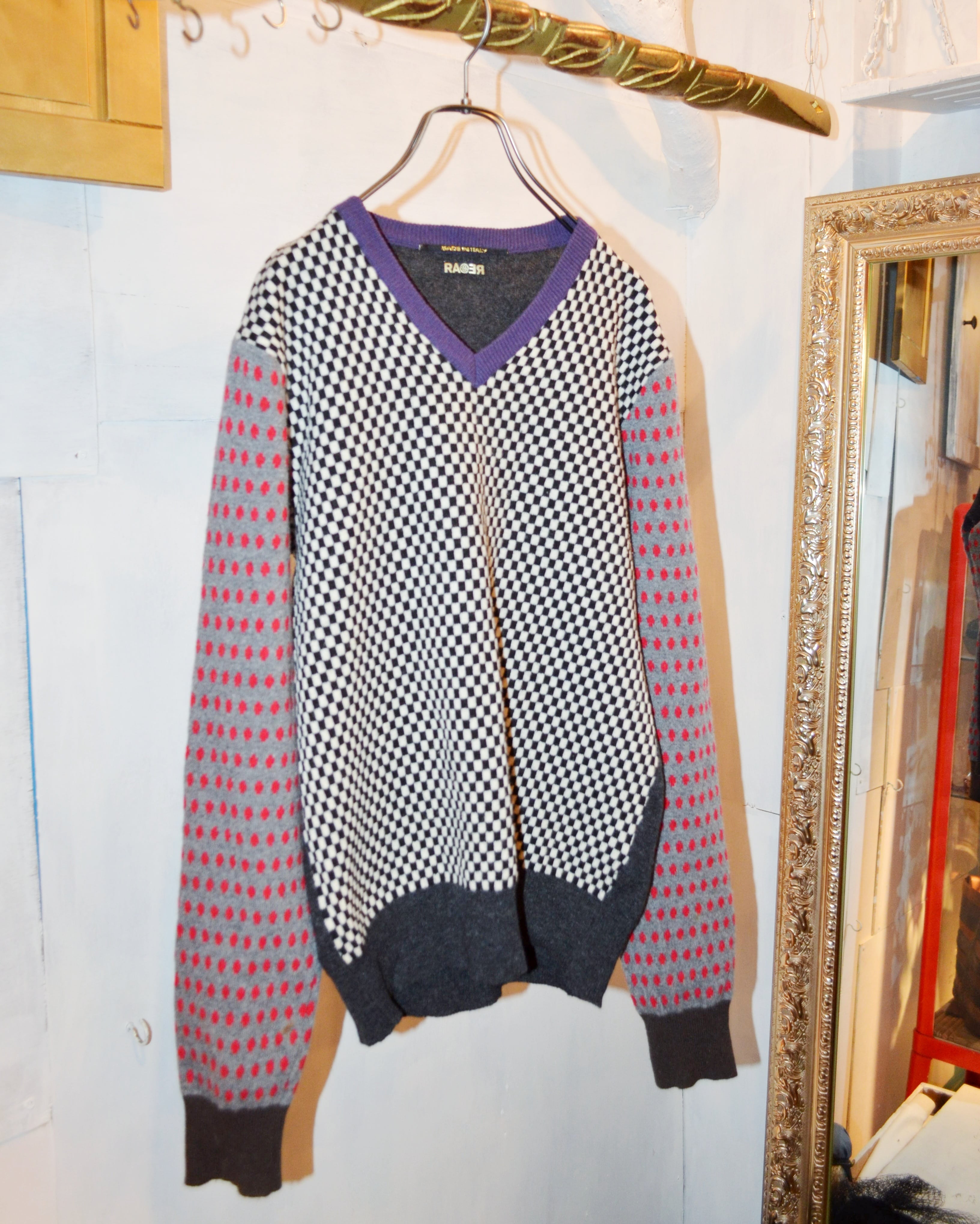2000's crazy pattern Italy knit