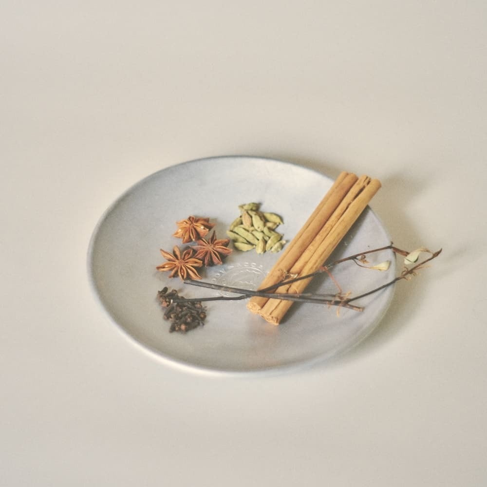 HOLON × Chai Apothecary CHAI GIN 500ml / ホロン x チャイ