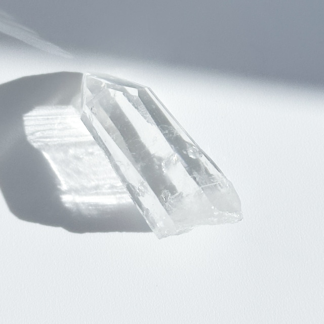 ゼッカ産クリアクォーツ ポイント 原石62 ◇ Clear Quartz ◇天然石・鉱物・パワーストーン