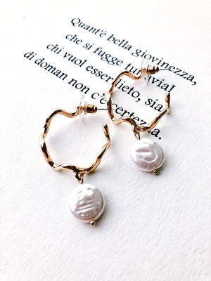 Pearl zigzag hoop pierce (パール ジグザグ フープ ピアス)