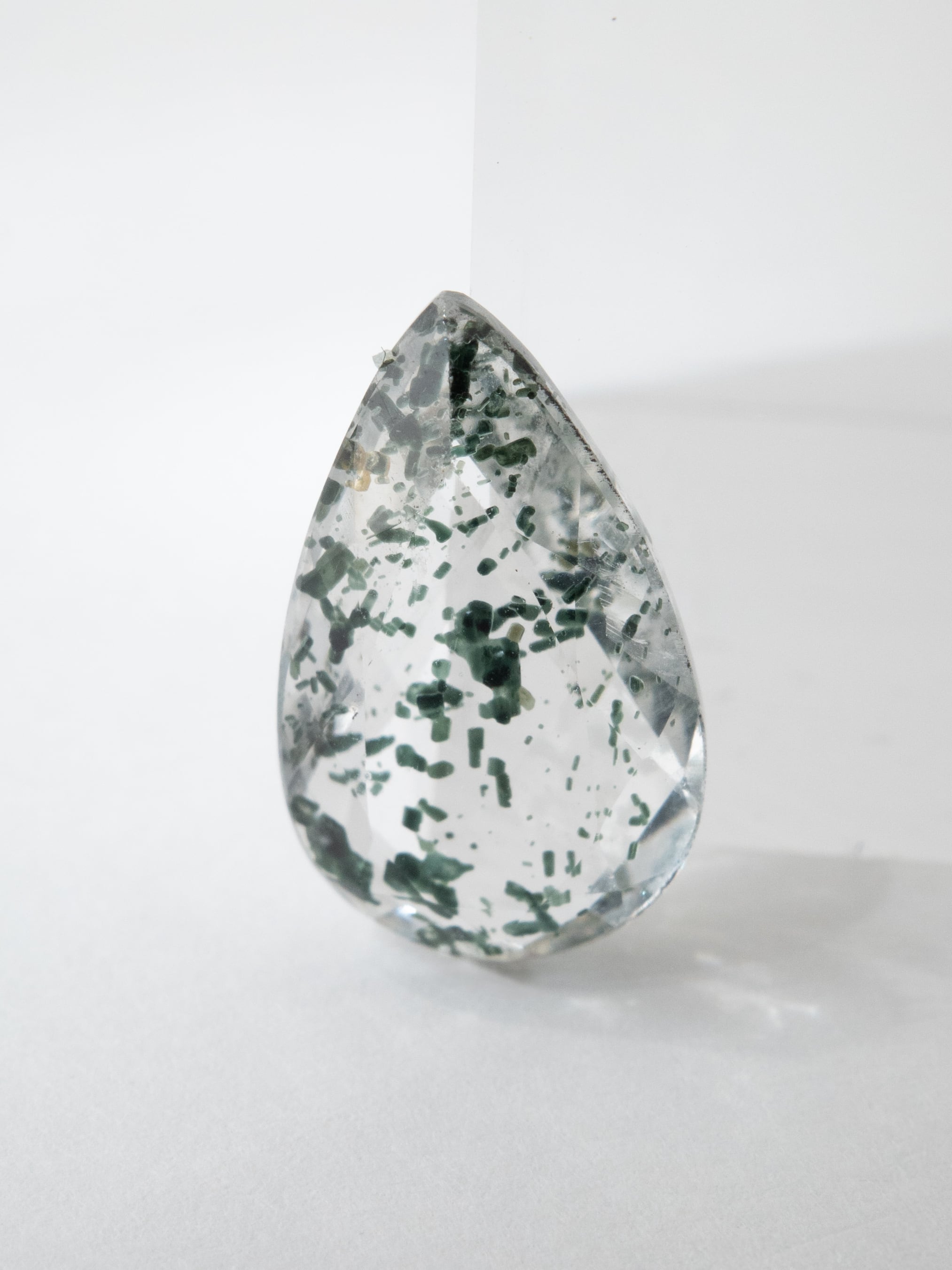 トレモライトインクォーツ - a12