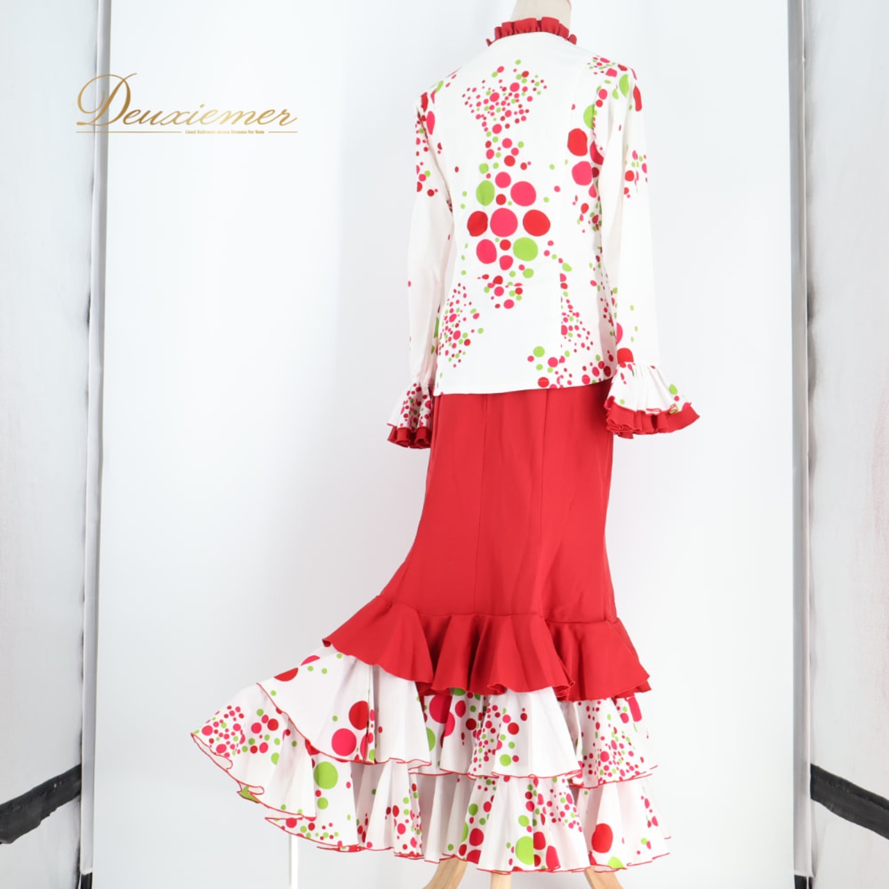フラメンコ 衣装 Naomi Collection ナオミコレクション ツーピース セットアップ 上下セット レッド系 ホワイト系 グリーン系 赤 ピンク 白 緑 ボランテ フリル ダンス パーティ 発表会 踊り レディース ダンス パーティ 発表会 ステージ コスチューム 華やか エレガント