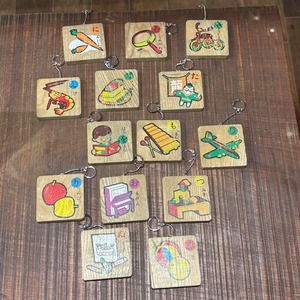 木製カルタ　キーホルダー