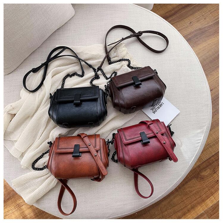 バッグ レディース レディースバッグ ショルダーバッグ 肩がけバッグ ミニバッグ コンパクト 肩がけ 自立 チェーン ワンショルダー スクエア型 PU かわいい 大人可愛い きれいめ シンプル カジュアル 大人 上品 おしゃれ 大人女子 ガーリー クール エレガント ヴィンテージ 小さめ ブラック ブラウン ワインレッド 無地 オールシーズン 20代 30代 40代 50代 OL 通勤 デート 女子会 散歩 カフェ巡り 送料無料 デイリー 韓国系 ファッション コーデ スタイル 高見え モテ トレンド