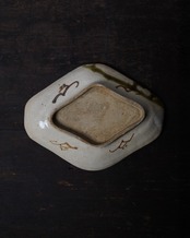 菱形皿　緑釉鉄絵蟹図　２枚　/　江戸中期〜明治初期