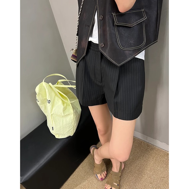 Pinstripe High-Waisted Shorts S1917