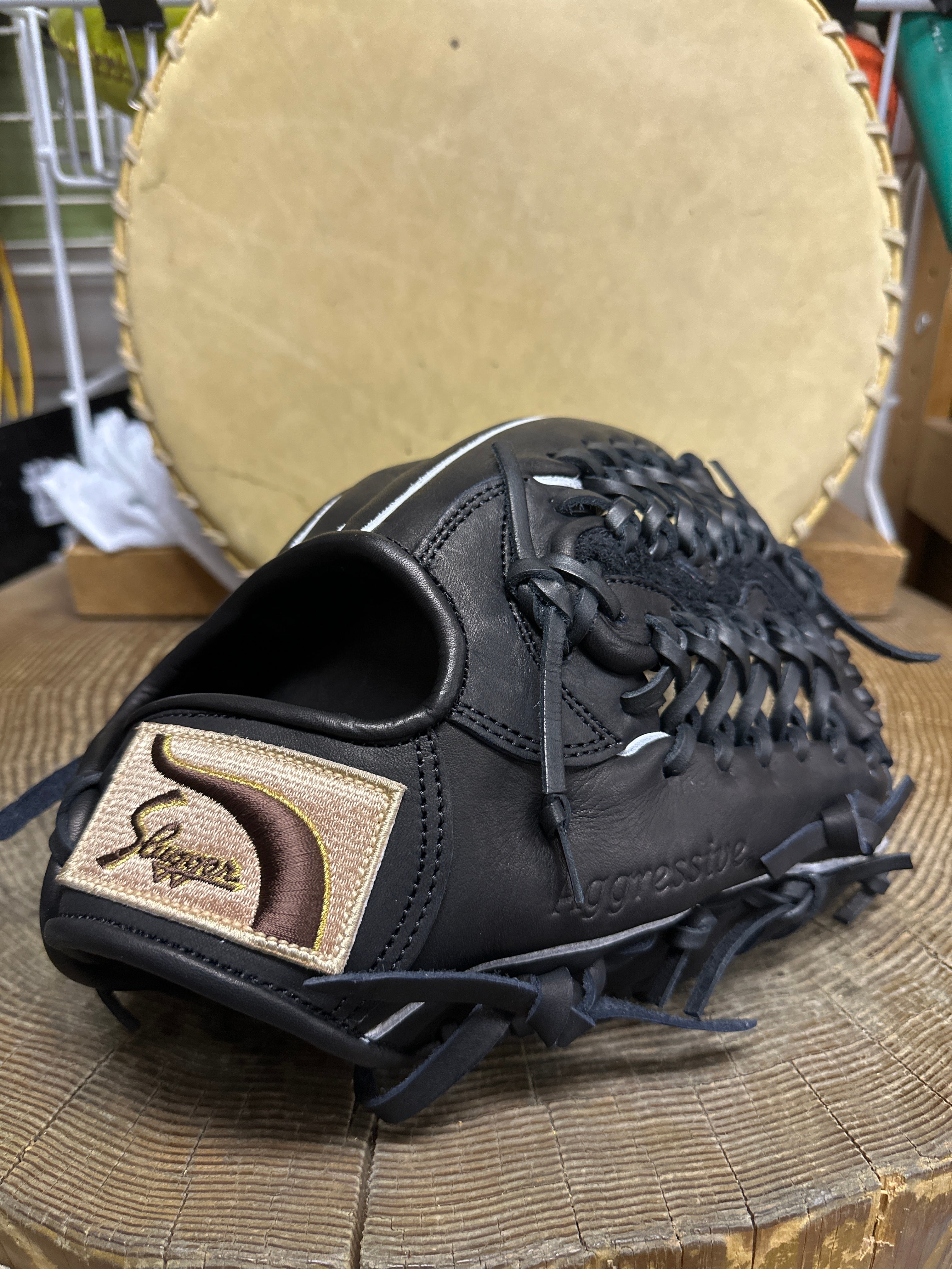 Slugger(スラッガー)軟式内野手用グローブ | カミスポーツ・プラス野球