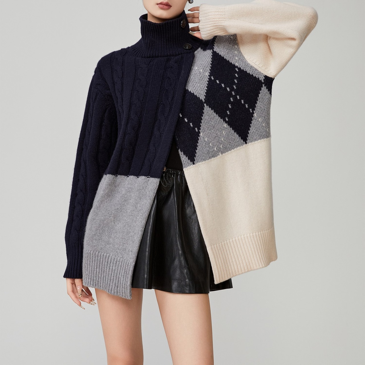 アーガイルケーブルタートルネックニット H0055