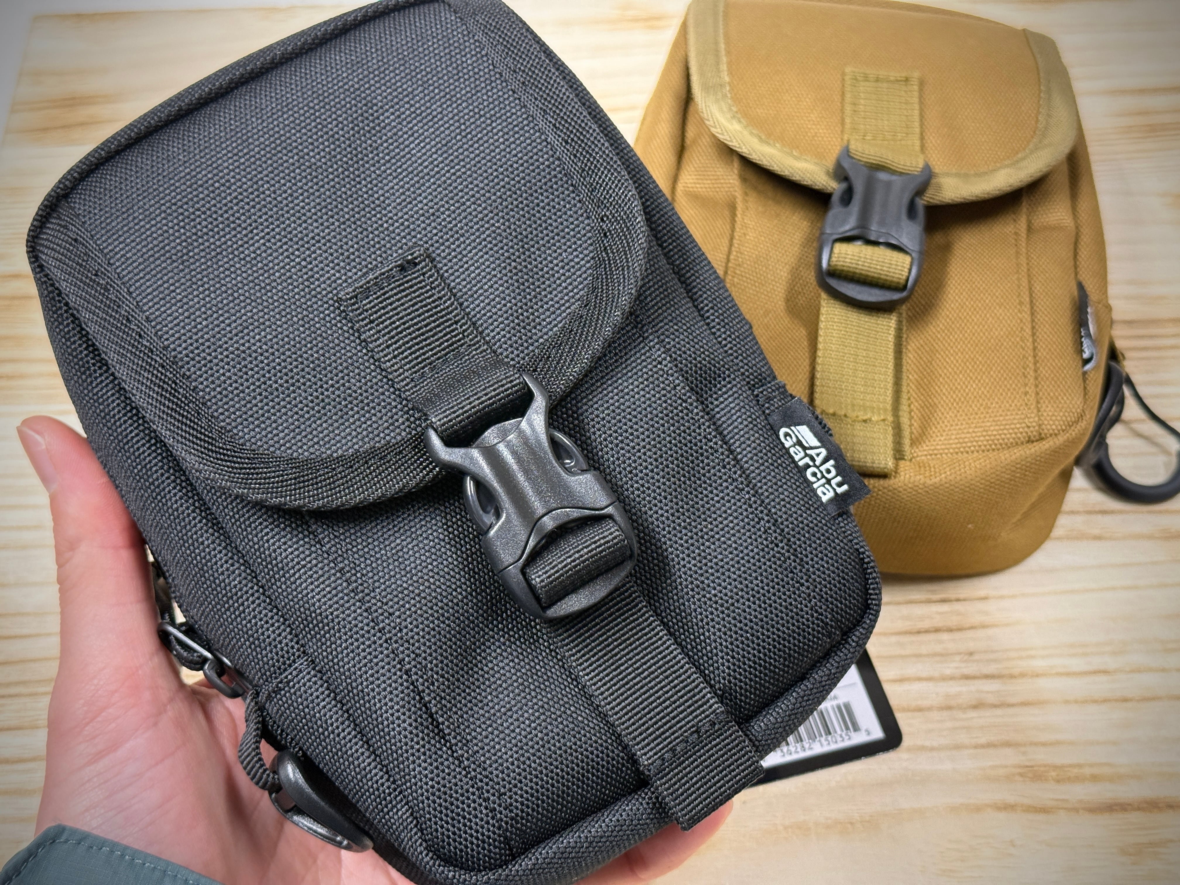 ABU CLS Mobile Pouch（クラシックモバイルポーチ） | Fishing Tackle