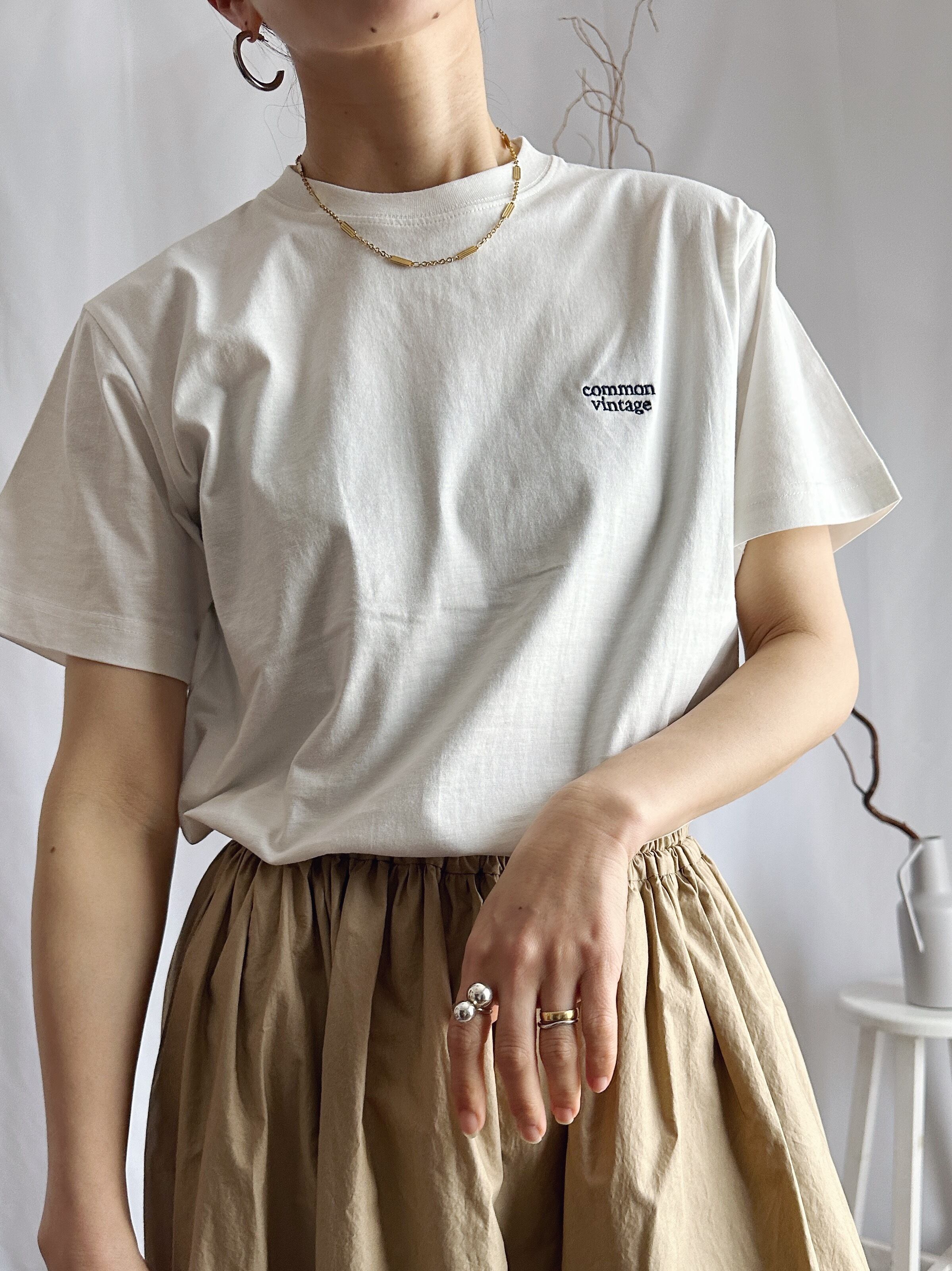 刺繍ロゴオーガニックコットンTシャツ