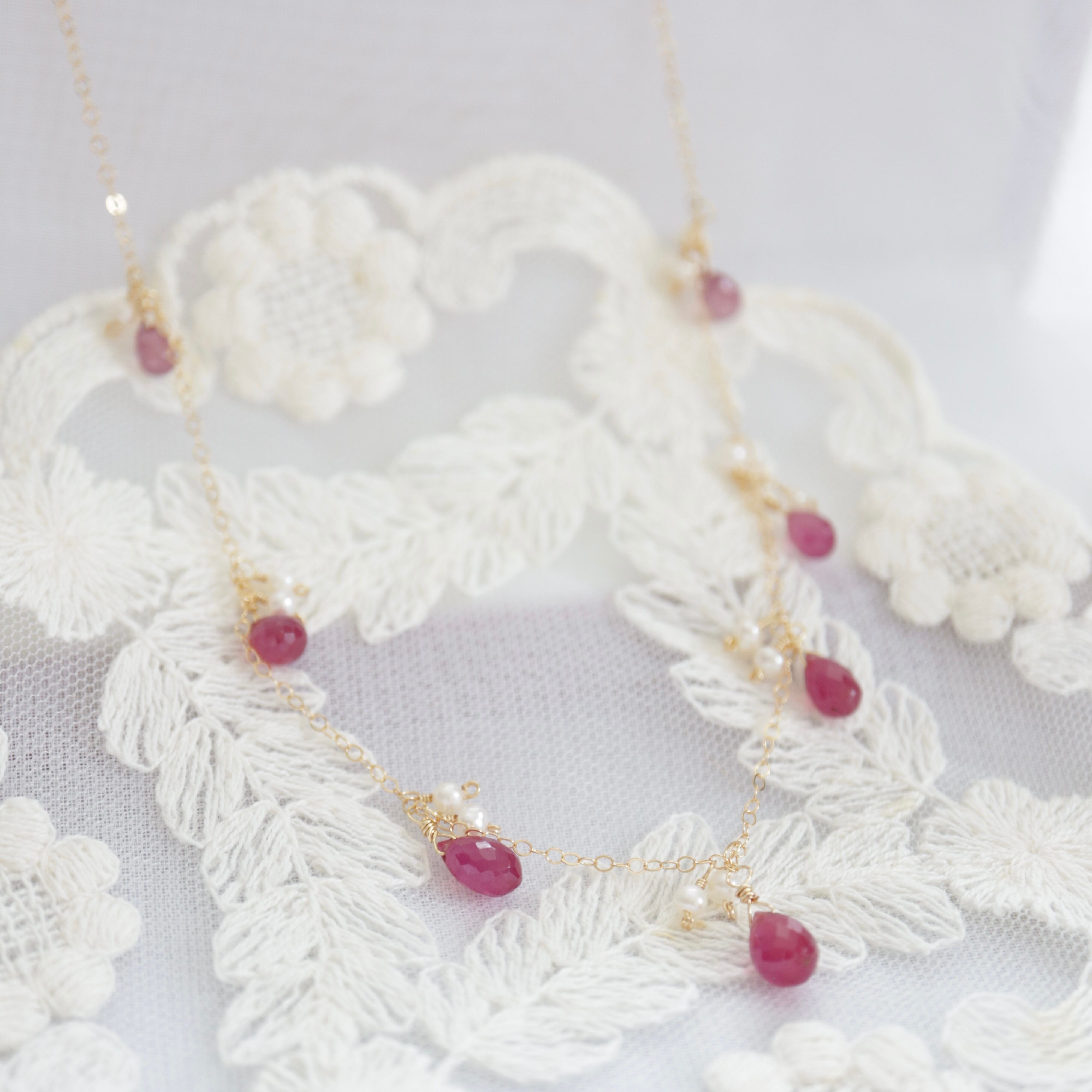 【1点もの】ルビーと淡水パール《愛を紡ぐ雫》|天然石ネックレス