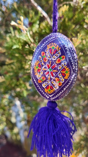 装飾用木製プィサンカ現代的なフツル様式（イースターエッグ）　